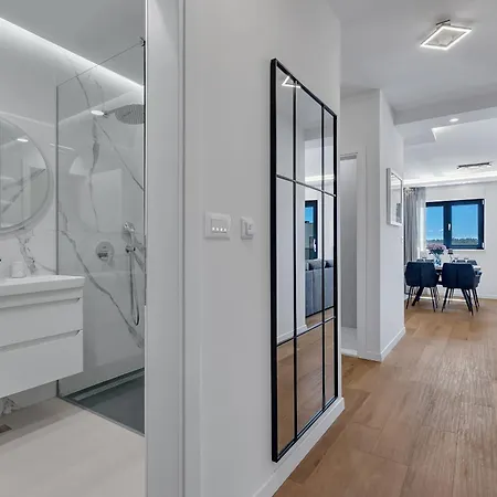Marina With Jacuzzi, 4 Person Apartament
