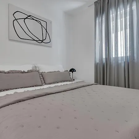 Marina With Jacuzzi, 4 Person Apartament