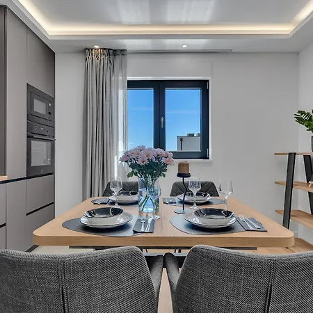 Marina With Jacuzzi, 4 Person Apartament Makarska